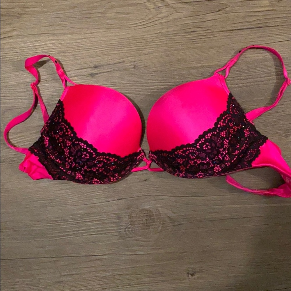 Hot pink Victoria secret push up bra